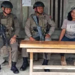 Personel Sagas Madago Raya saat berada di kediaman Samil di Dusun Tamanjeka, Poso, Minggu (12/1/2025). (Foto: Humas Ops Madago Raya)