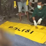 Evakuasi mayat seorang WNA oleh apaart Polres Touna, Minggu (12/1/2025). (Foto: Humas {Polres Touna)