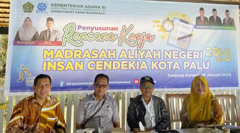 Penyusuann rencana kerja MAN Insan Cendikian di Prince Jhon Dive Resort, Minggu (18/1/2025). (Foto: MAN Insan Cendikia)