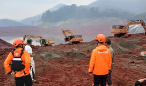 Pencarian Korban Longsor di Kawasan IMIP masih Terus Dilakukan