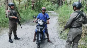 Satgas Madago Raya Razia Kendaraan di Poso