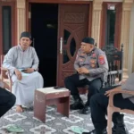 Kunjungan Dai Polri ke tokoh agama dalam rangka menciptakan kedamaian jelang PSU di Parigi Moutong, Senin (24/3/2025). (Foto: Huams Satgas Madago Raya)