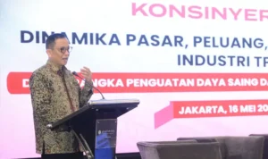 OJK Perkuat Pembiayaan Berkelanjutan Industri Tekstil dan Produk Tekstil