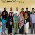Foto bersama usaI Penyuluhan Undang - Undang Desa dan Pemberdayaan BUMDes di Desa Gio TImur, Paigi Moutong, Minggu (25/5/2025) (Foto: UIN Datoakrama)