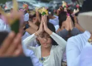 Upacara Melasti, Ritual Penyucian dir dan Alam Semesta