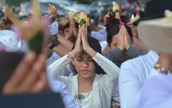 Upacara Melasti, Ritual Penyucian dir dan Alam Semesta
